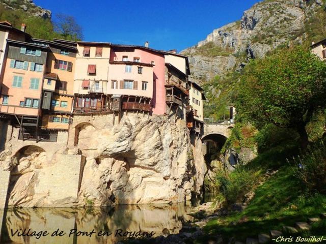 La Grande Chambre Saint-Jean-en-Royans Ngoại thất bức ảnh
